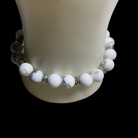 ✨Howlite Stretch Bracelet - Picture 4 of 4